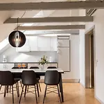 Hyggelig 2-Bedroom Apartment In The Center Of Aarhus